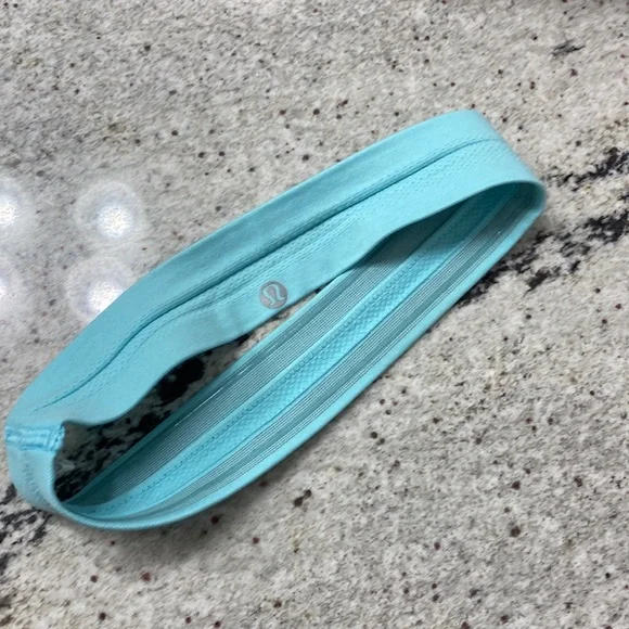 FINAL PRICE Lululemon blue headband - Picture 4 of 4